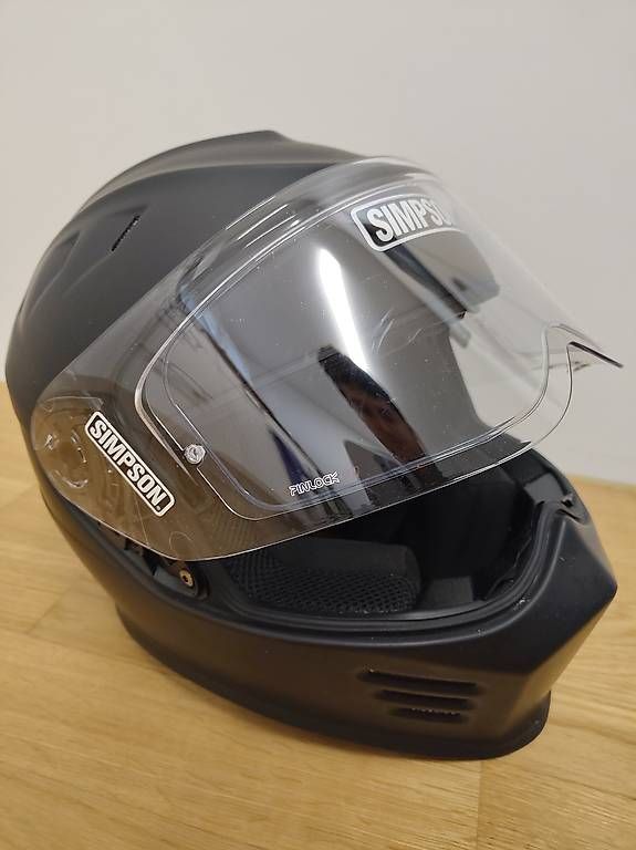 Casques & visières: Simpson Venom Helm – D'occasion à Staufen par peter2691 2