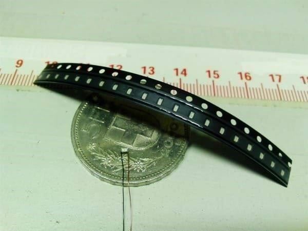 Componenti elettronici: LED SMD 0603, warmweiss 200Stk – Nuovo (secondo la descrizione) da Luzern venduto da Salefactory 1