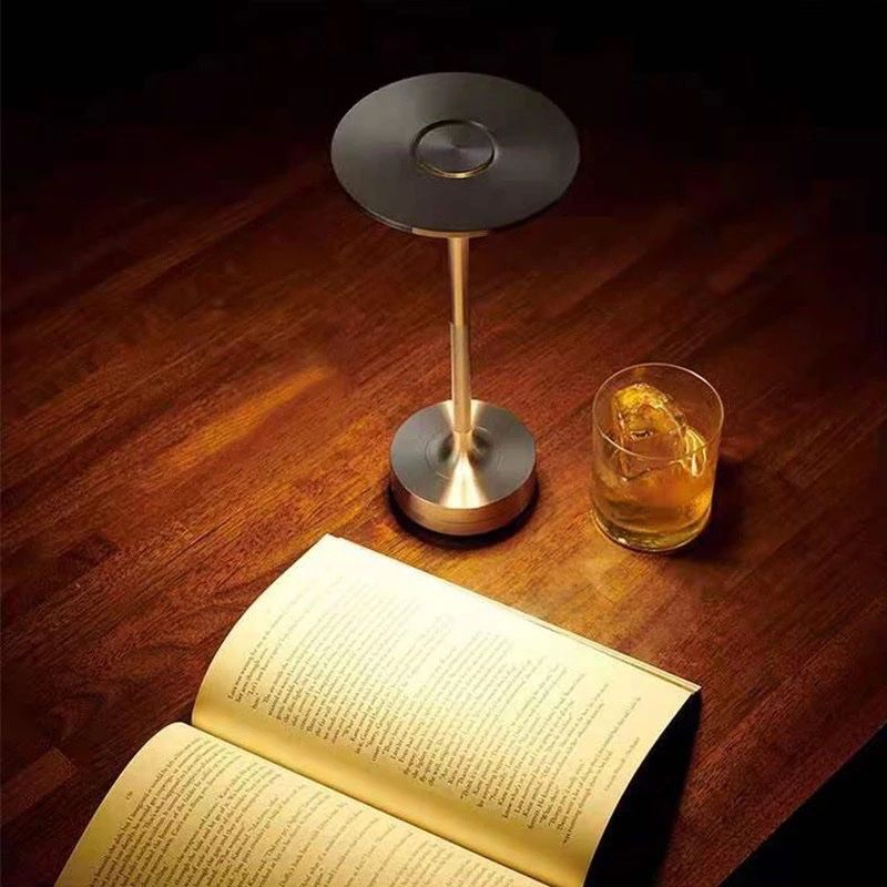 Lampen: Tischlampe edel und dimmbar – Neu und originalverpackt aus Flawil von swisstrendshop 3