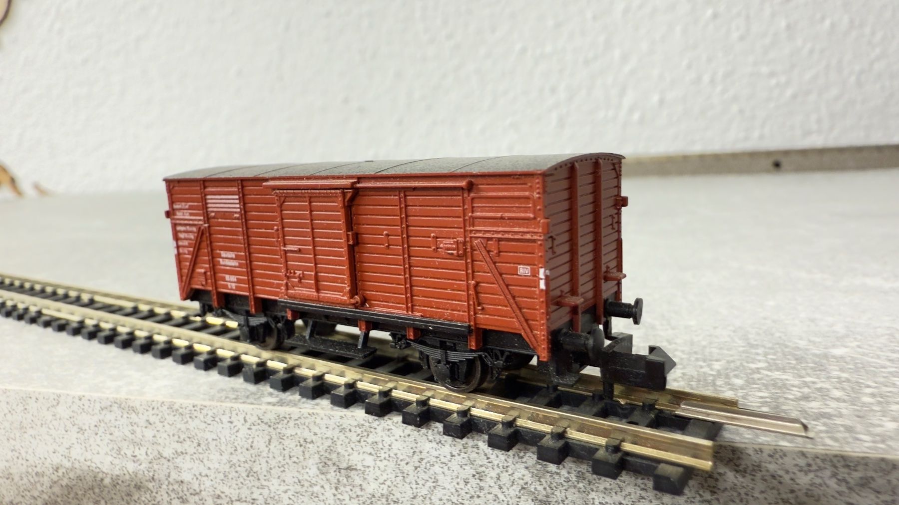 Fleischmann Modellini di ferrovie: Fleischmann Gepäckwagen Spur N in OVP – Usato da Schlieren venduto da rat_lq6b 4
