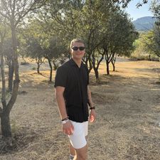 Profile image of YvesBreiti01