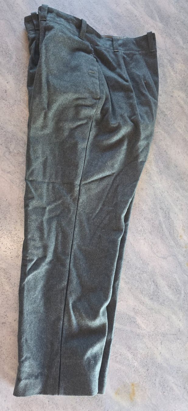 Schweizer Armee Uniformi: CH Armee Wollhose / 72/50 – Usato da Obermumpf venduto da oiskypoisky 8
