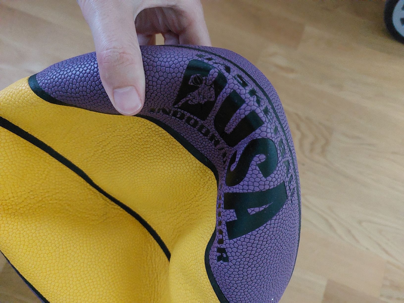 Bälle: Basketball USA Grösse 6 – Gebraucht aus Bern von titaniumsnow 5