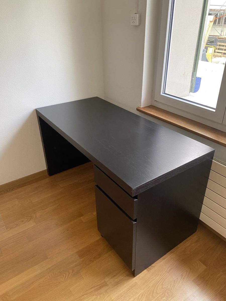 Ikea Schreibtische: IKEA Schreibtisch – Gebraucht aus Zürich von timsried
