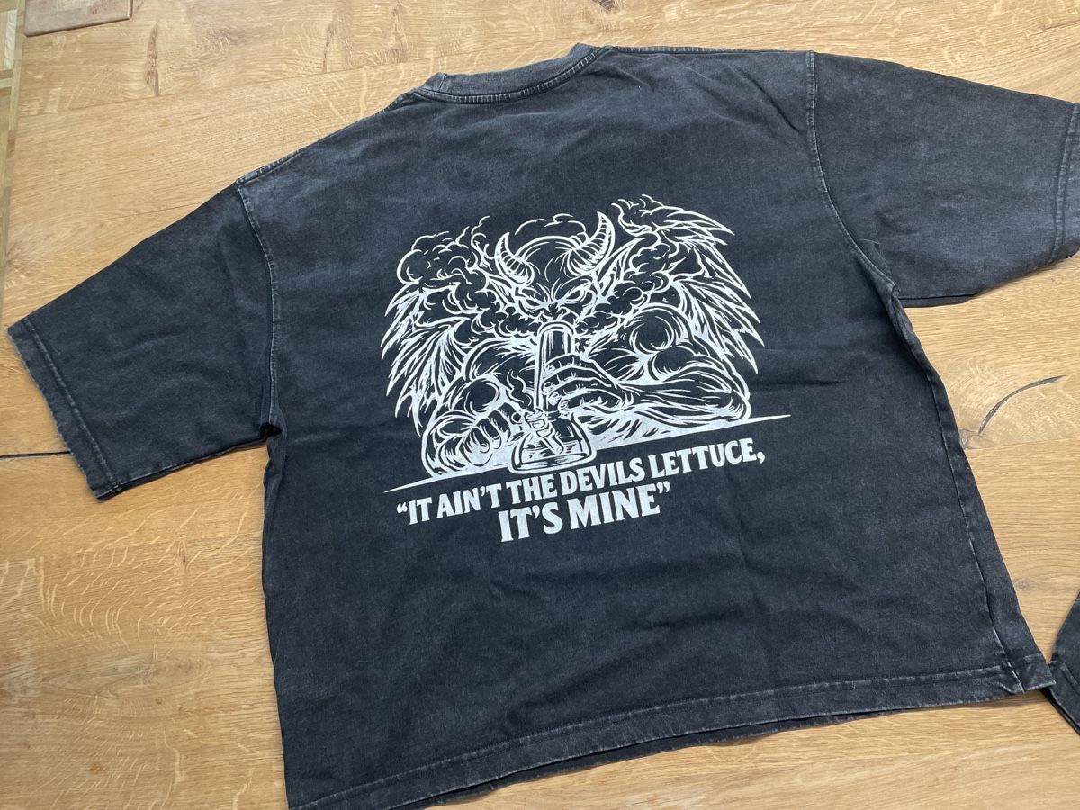 T-shirt: Shirt Demon dropz – Usato da Thun venduto da nie_8v9b