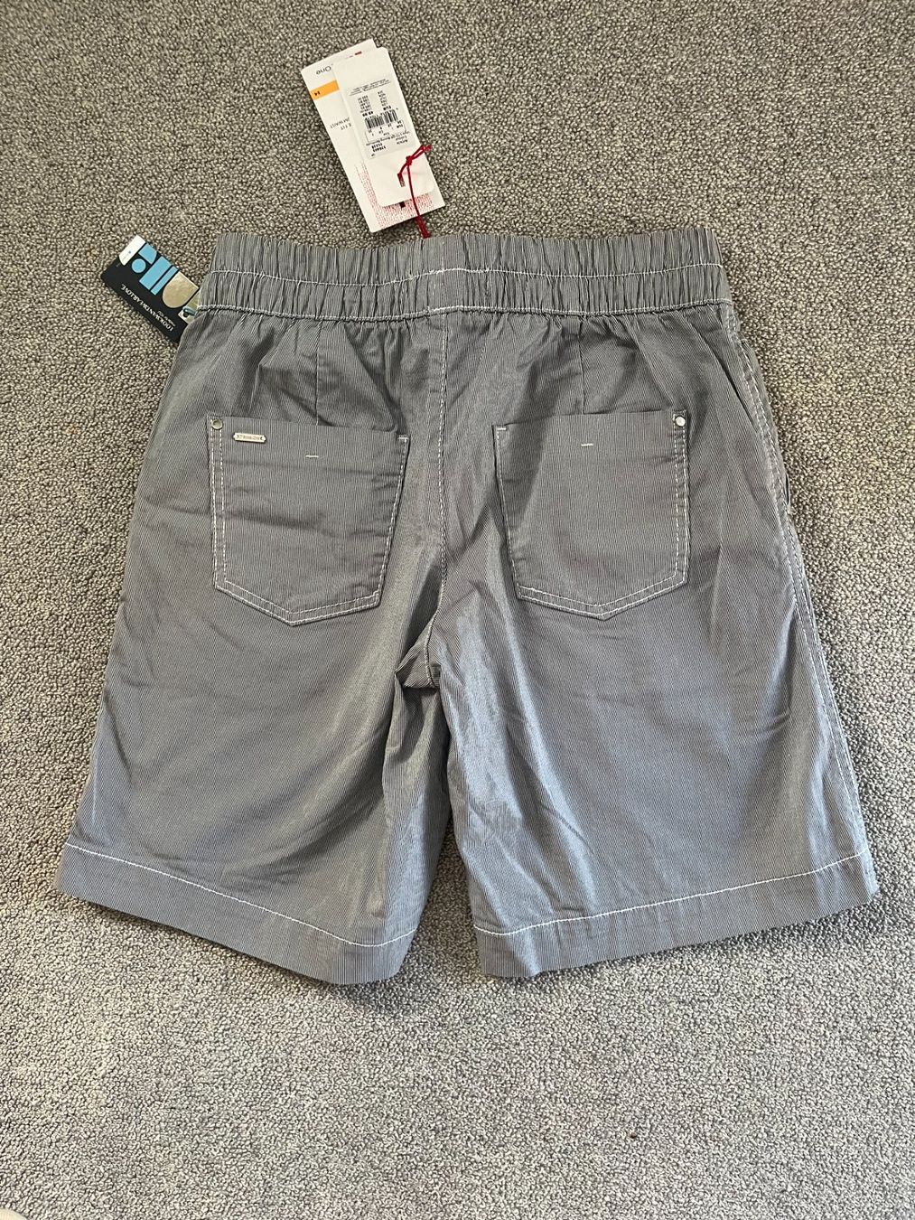 Pantaloni: Street One  Short  Gr 34 Fabrikneu – Nuovo e nell'imballaggio originale da Rekingen AG venduto da Barmaleus 3