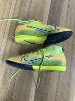 Nike Fussball und Sportschuhe