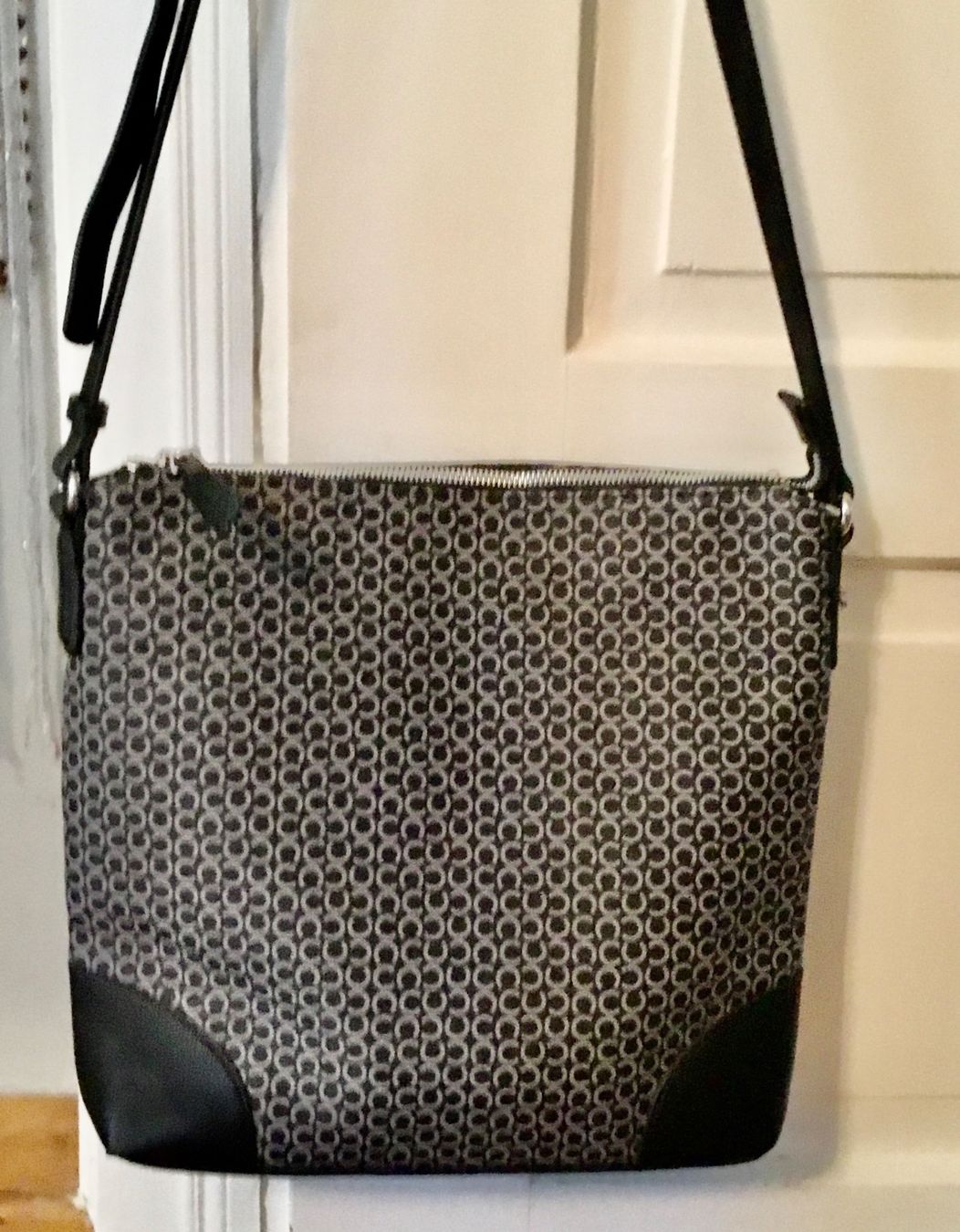 Taschen für Damen: Handtasche – Neu (gemäss Beschreibung) aus Schlieren von Jeajet 5