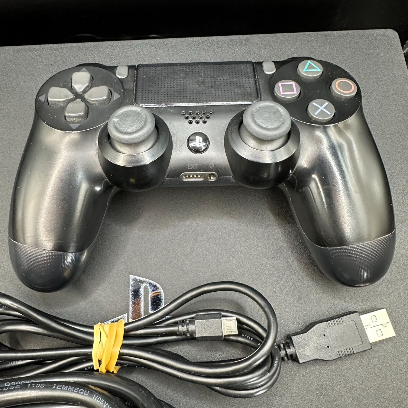 Sony Consoles: Playstation 4 Pro Software: 12.25 – D'occasion à Düdingen par Nerdworld 1