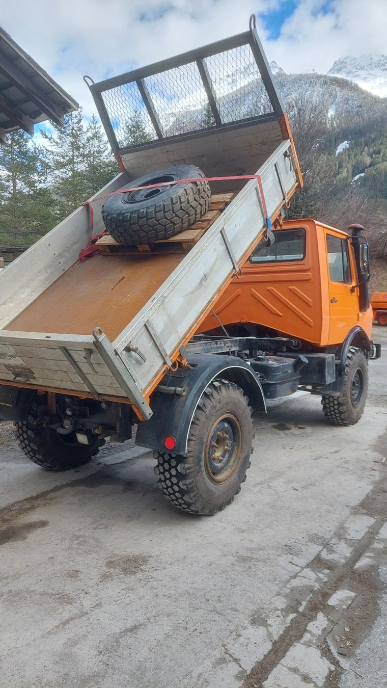Mercedes-Benz Veicoli commerciali: Unimog 1250 – Usato da Sent venduto da Tours_suren 4