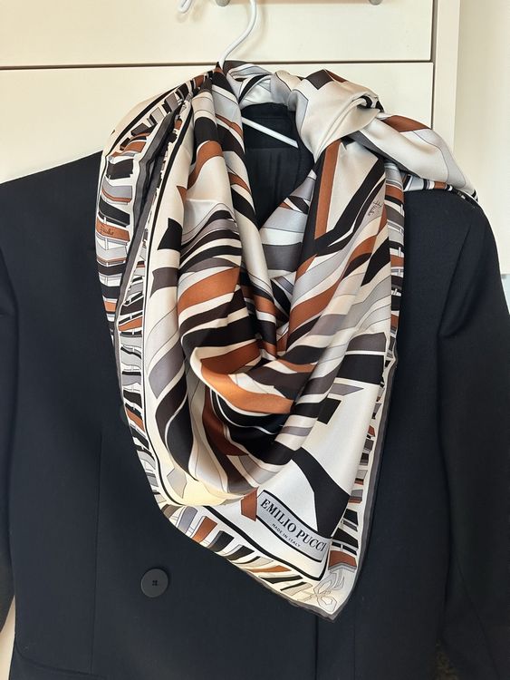 New! Emilio Pucci Silk Scarf Made in Italy (Neu und