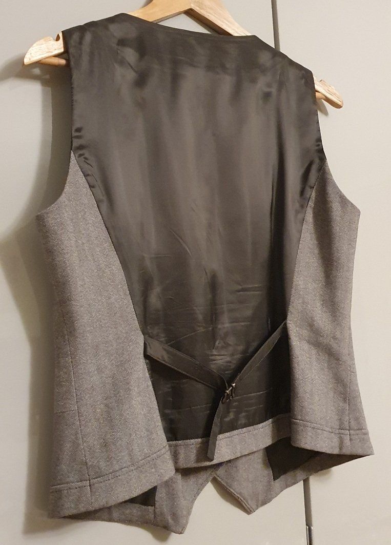 Betty Barclay Gilet & Giacche senza maniche: Anzugweste Betty Barclay, Gr. 40 – Nuovo (secondo la descrizione) da Unterentfelden venduto da LookoutMt 3
