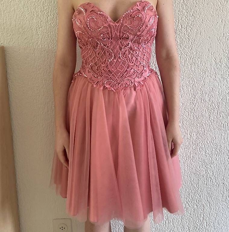 Kleider: pink dress – Gebraucht aus Wädenswil von jzw_xzt5