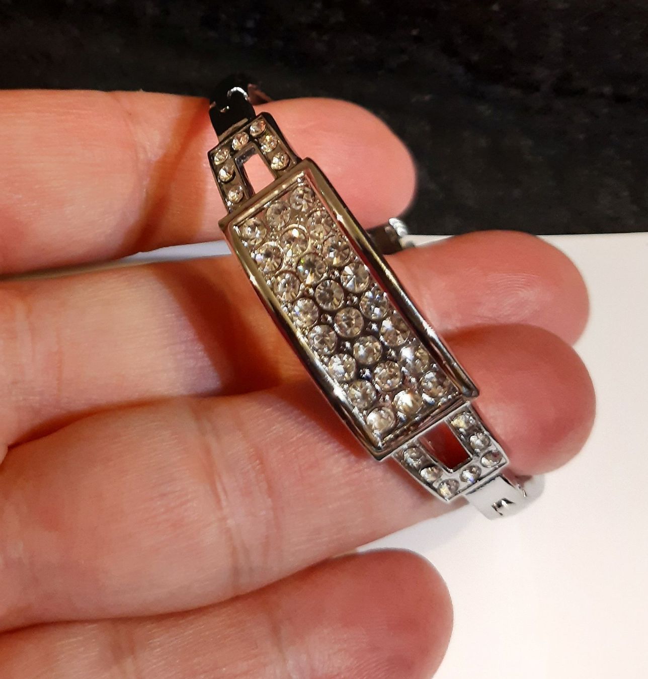 Bracelets: Neu Armreif mit Strass Steinen – Neuf avec emballage d'origine à St. Margarethen TG par ursk10 2