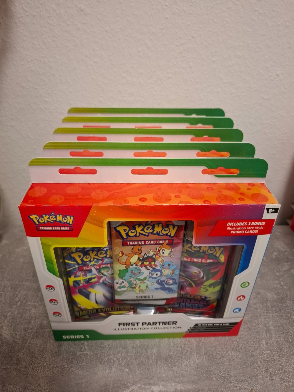 Pokémon Carte collezionabili: First Partner Illustration Collection Series 1 - EN - 5 Stk – Nuovo e nell'imballaggio originale da Winterthur venduto da andrekeller95 1