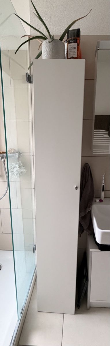 Armoires: Bathroom Cabinet – D'occasion à Zürich par mar_h7x7