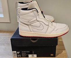 Baskets Nike Air Jordan 1 High Zip taille 42 avec Boite OG