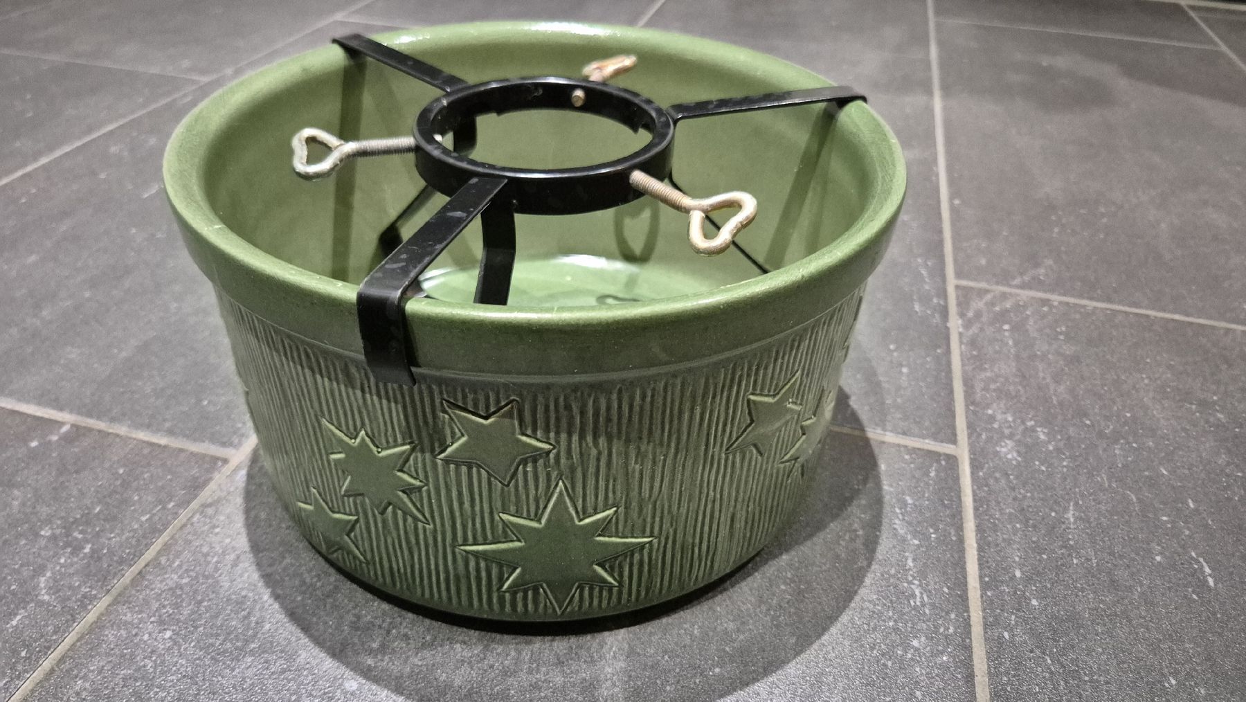 Pieds de sapin de Noël: Christbaumständer / Baumständer – D'occasion à Flaach par san_k8qy