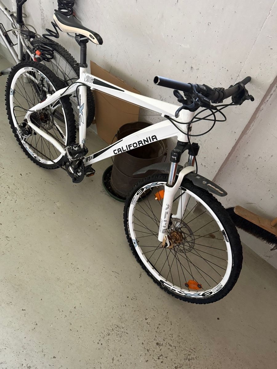 Velos: Velo California X2 – Defekt aus St. Gallen von 987JDBA