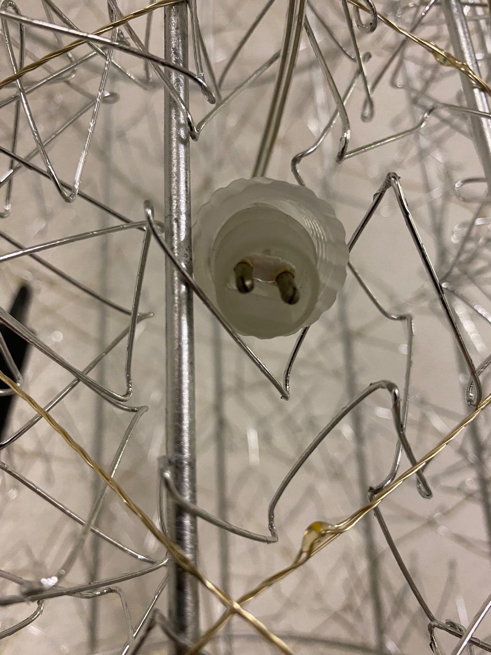 Tutte le decorazioni: Weihnachtsbaum Dreieck ohne Stecker – Usato da Eschlikon TG venduto da ArtRec 2