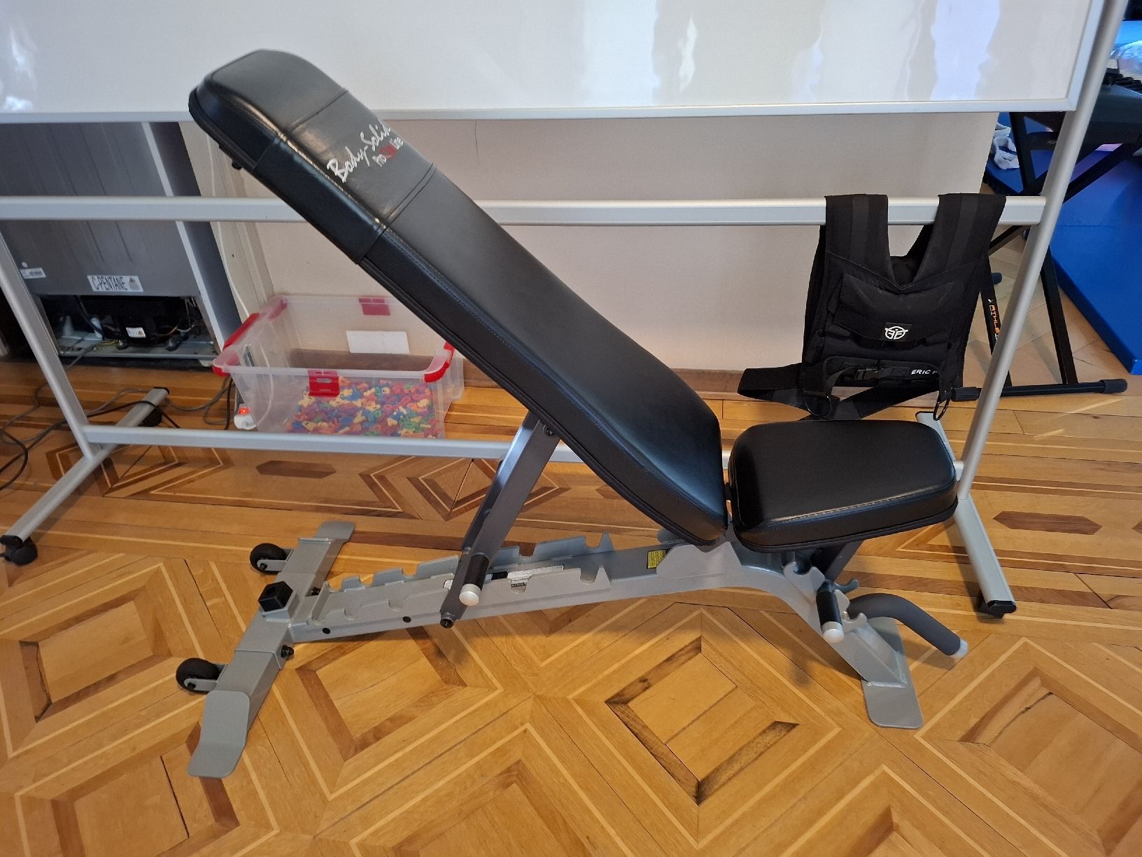 Hometrainer: Banc de musculation Body-Solid Pro Club Line SFID325 – Gebraucht aus Le Locle von Maria.222 1