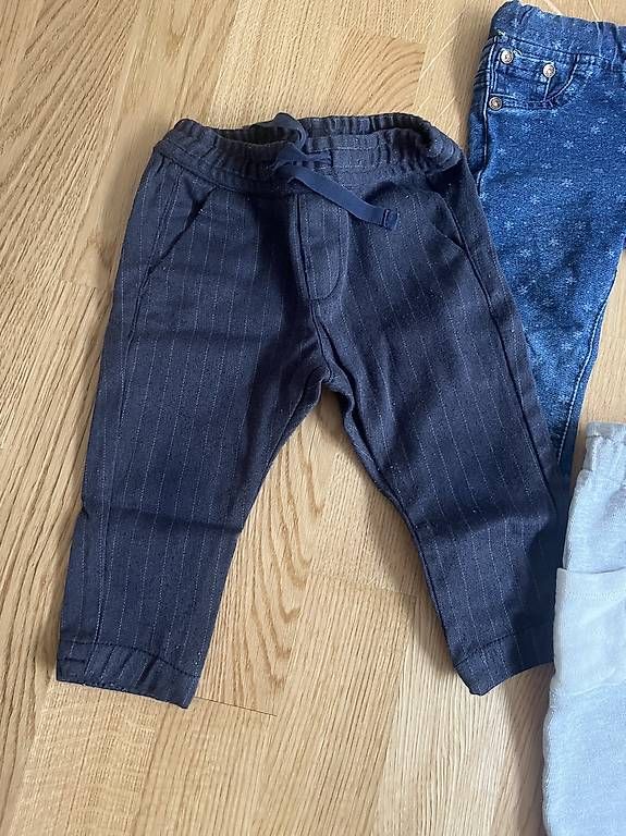 Pantaloni: Hosen Gr. 74 – Usato da Luzern venduto da Leonie110 1