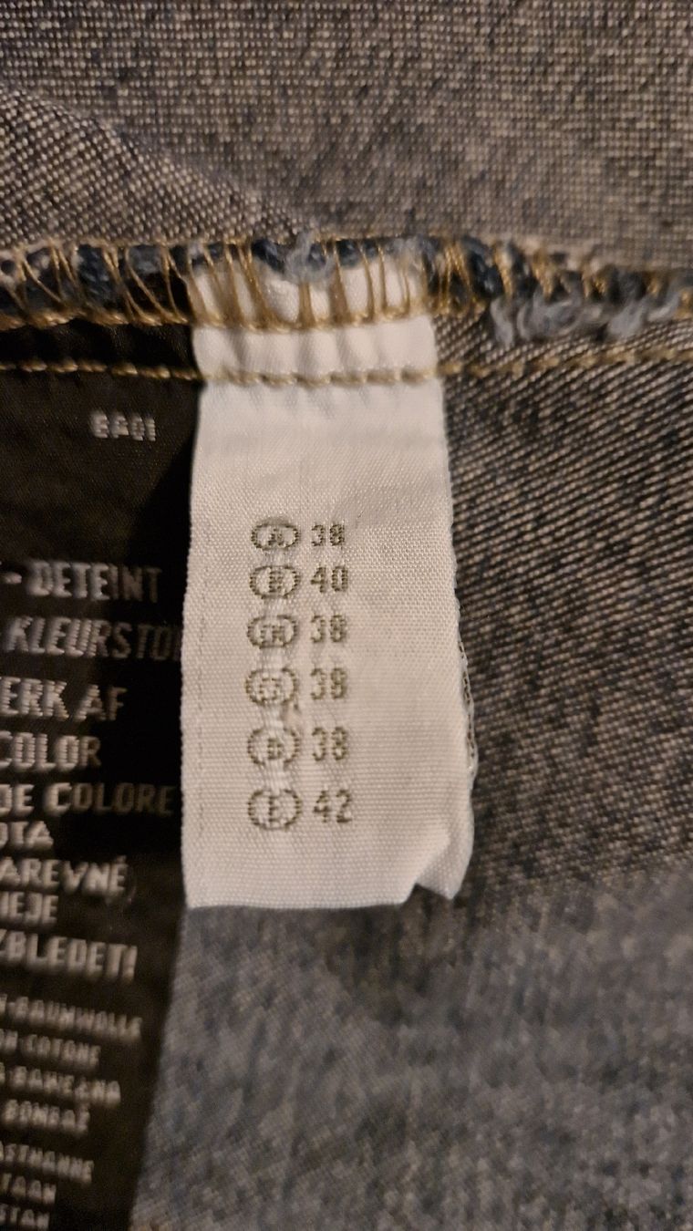 Giacche: Jeansjacke 36/38 – Usato da Riehen venduto da Aconitum 3