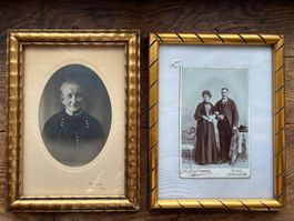 2 Antike vergoldete Bilderrahmen mit historischen Fotos