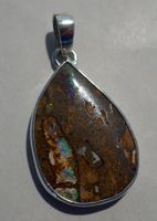 Opal ( Australien ) Anhänger in Silber / Handgemacht