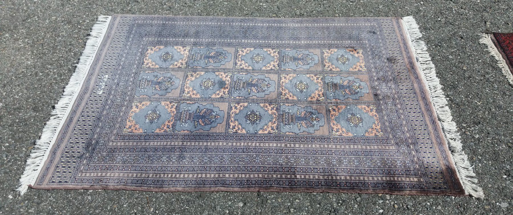 Tappeti: Orientteppich mit Signatur, 195 x 129cm – Usato da Herzogenbuchsee venduto da all-around 1