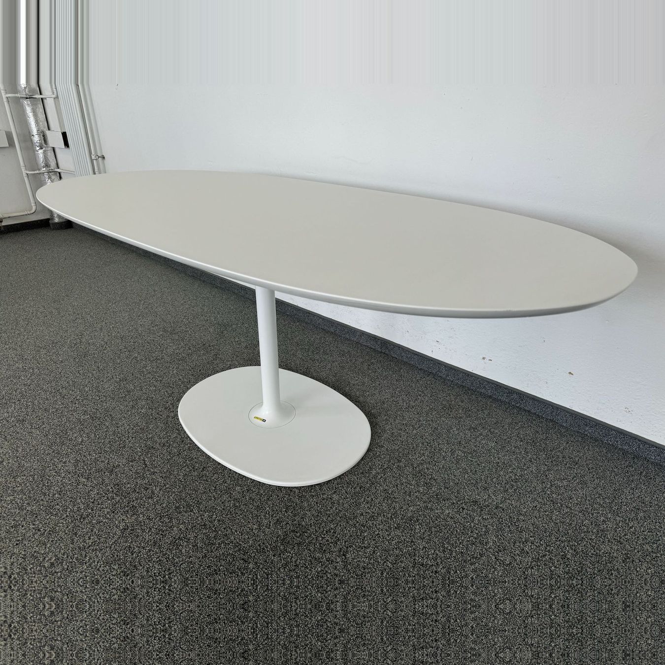 Arper Tavoli: Arper Dizzie Loungetable – Usato da Schönenwerd venduto da mcofficeshop 2