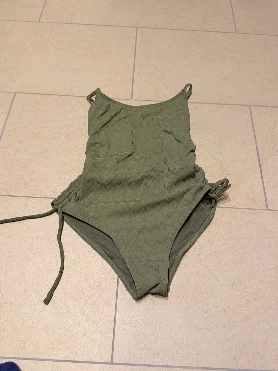 Roxy Badekleider & Bikinis: Roxy Badeanzug dunkelgrün – Neu (gemäss Beschreibung) aus Humlikon von Till2603 2
