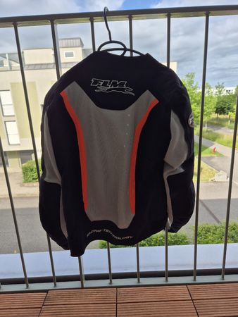 Motorradjacke mit Protektoren