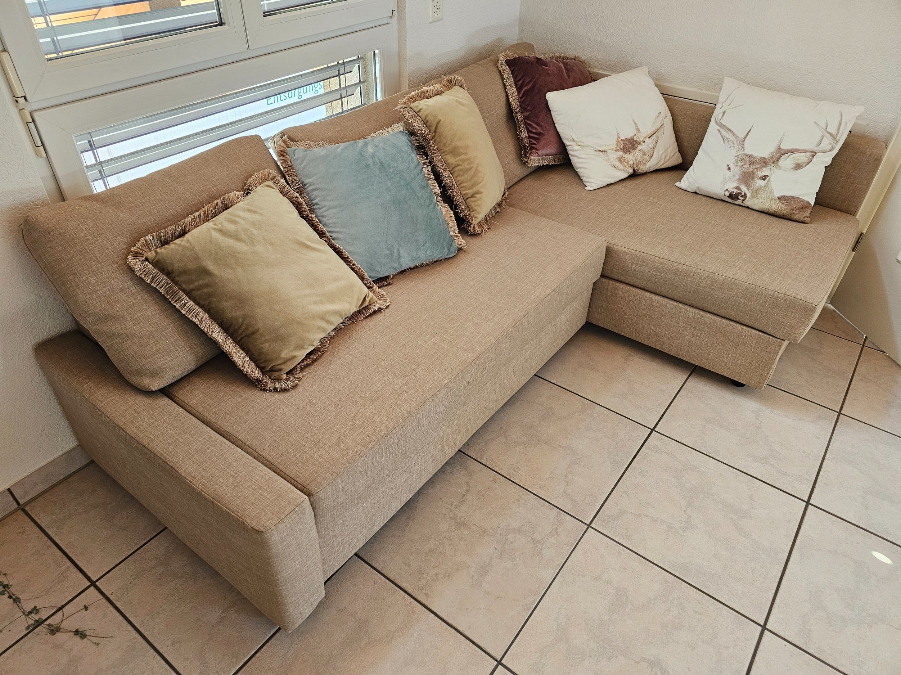 Sofas: Bett Sofa – Gebraucht aus Einsiedeln von kar_y5k7
