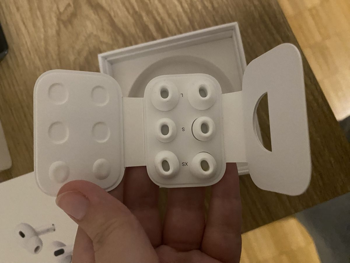 Apple Cuffie: AirPods – Usato da Zürich venduto da muf_lps2 4