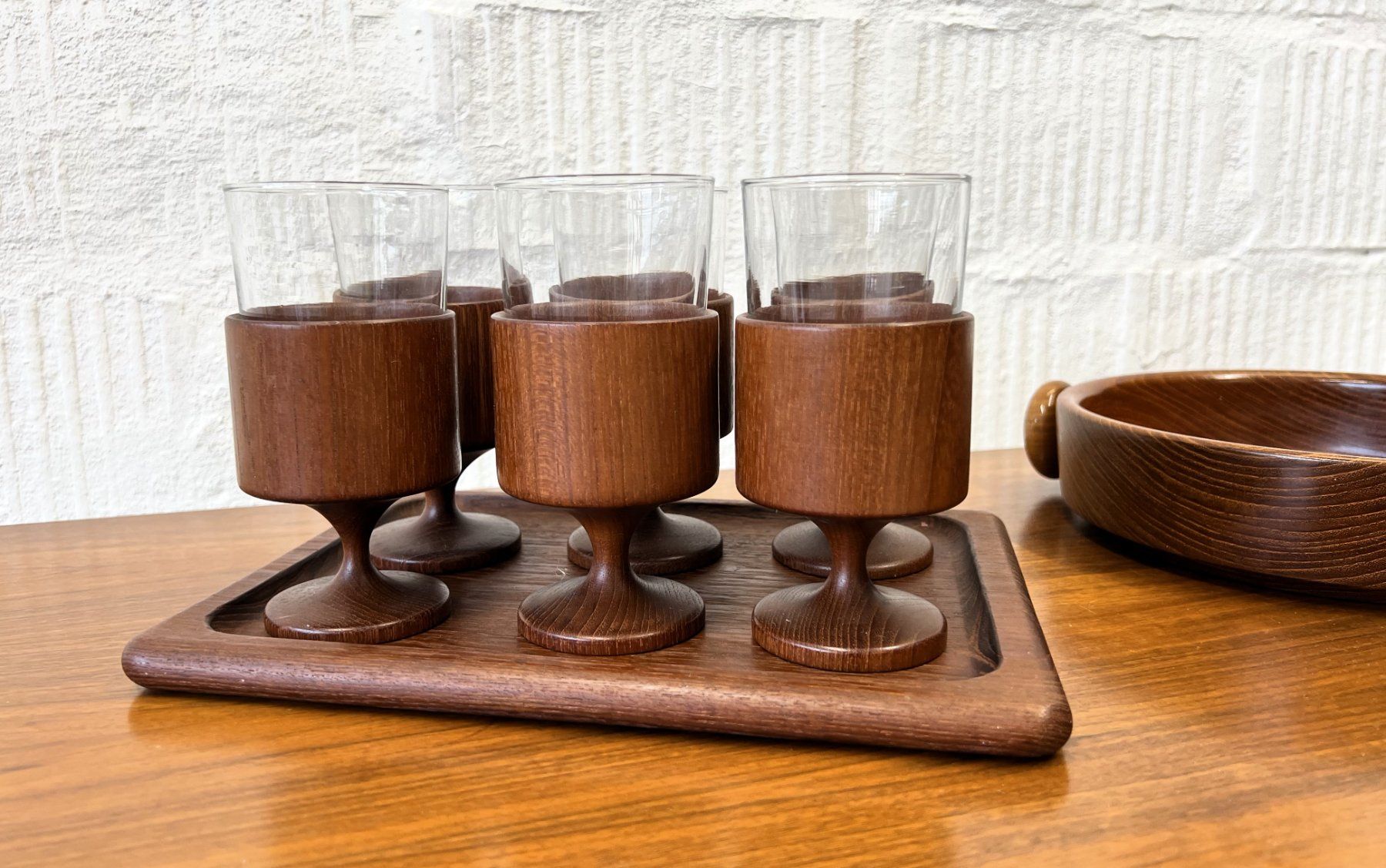 Bicchieri: Vintage Gläser-Set mit Teak Tablett – Usato da Walzenhausen venduto da stilvollwohnen