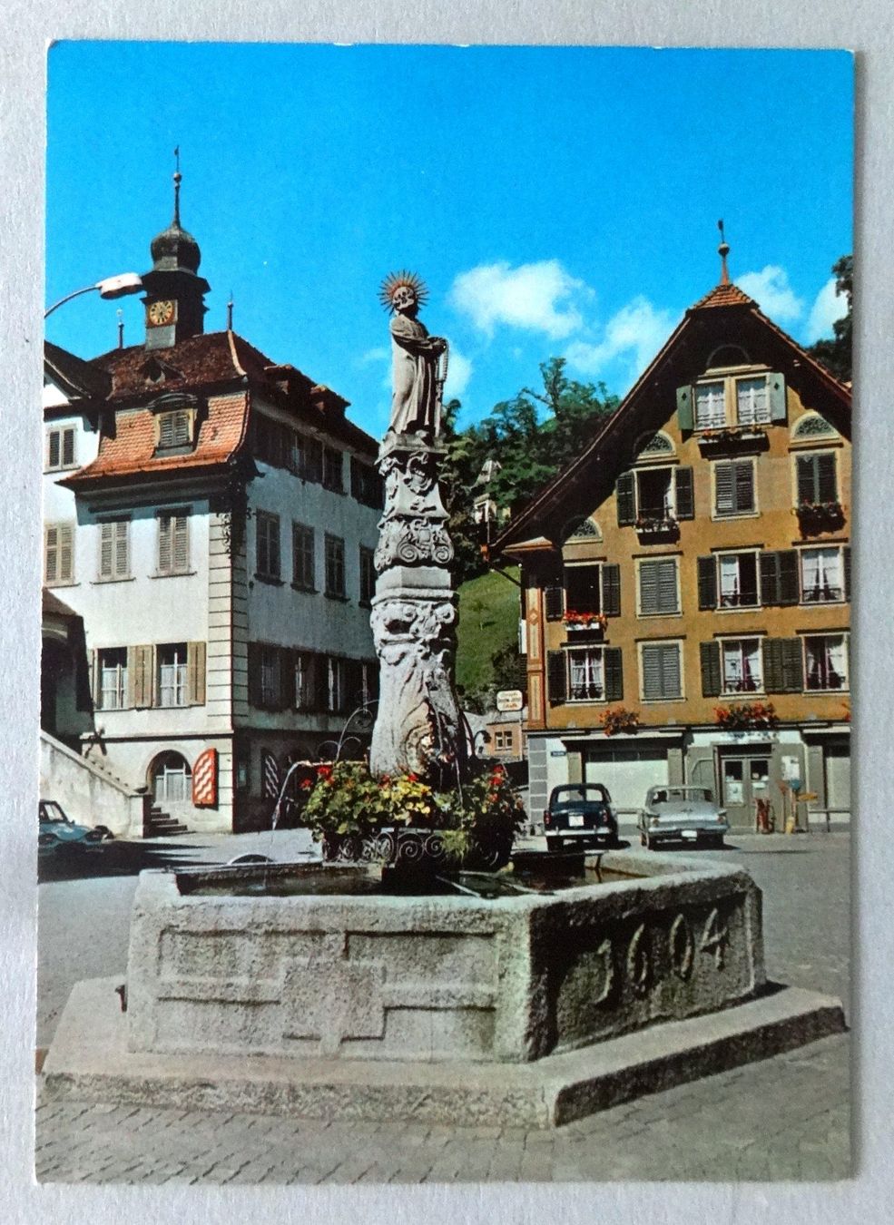 Cartes postales: Sarnen, Dorfplatz – D'occasion à Fétigny par Billy2miny