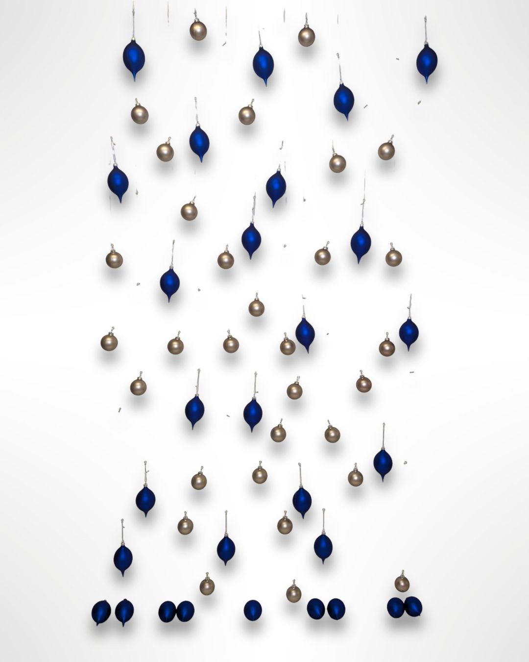 Toutes les décorations: Weihnachtskugeln Set Dunkelblau/Gold 60Stk. – D'occasion à Suhr par Restwert_Suhr 1