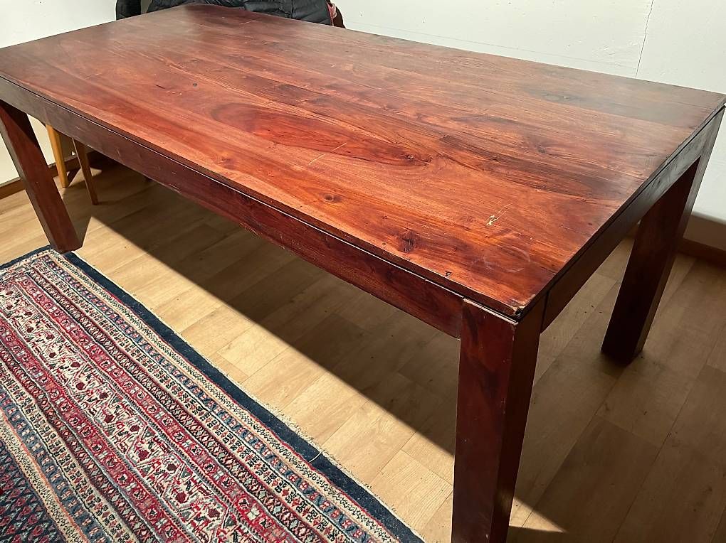 Tavoli: Table à manger en teck massif – Usato da Botyre (Ayent) venduto da mos_z9sz