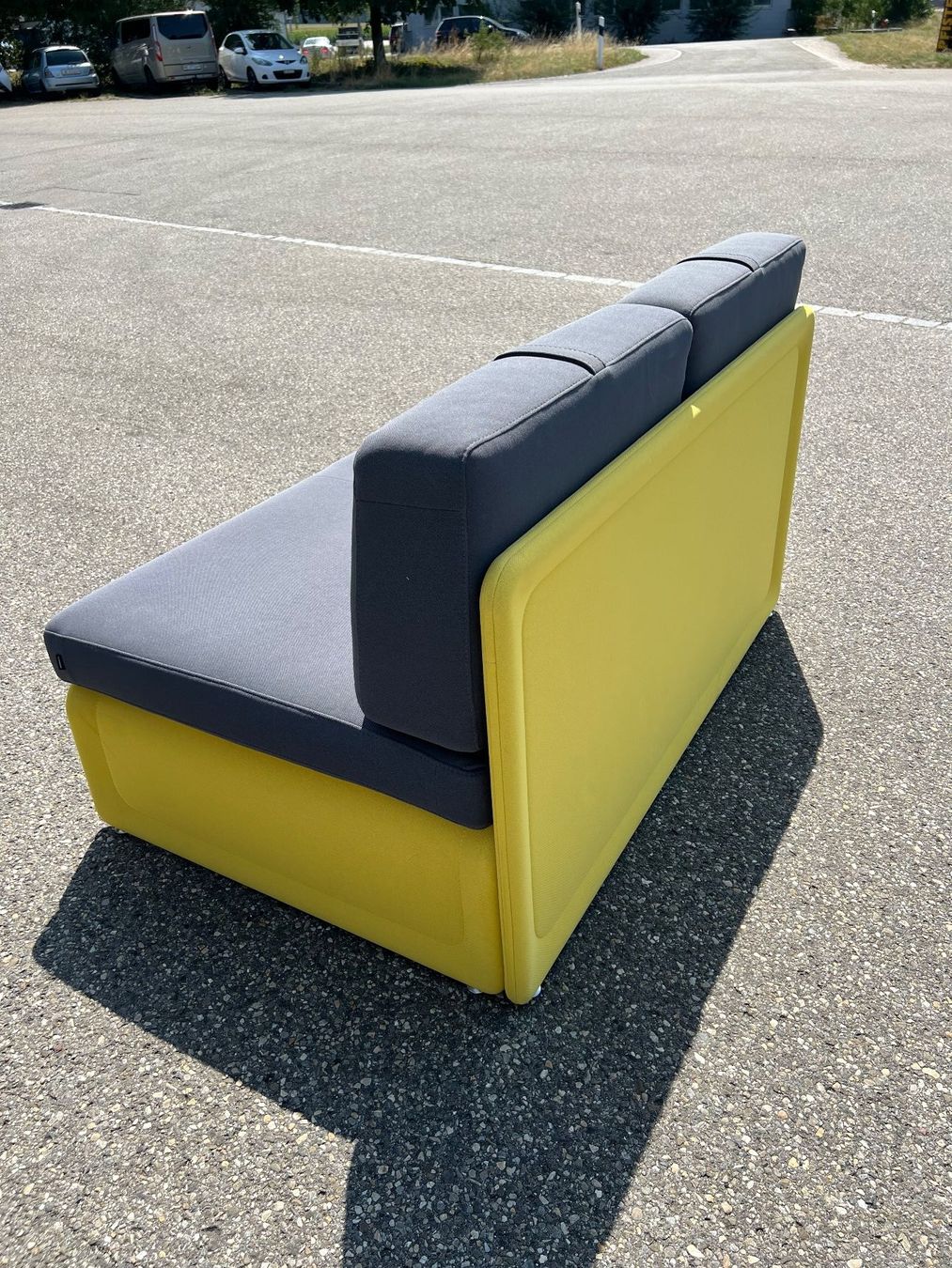 Fermob Sofas: 062 FERMOB Bellevie 2-Sitzer Sofa – Gebraucht aus Wangen an der Aare von TBYN 3