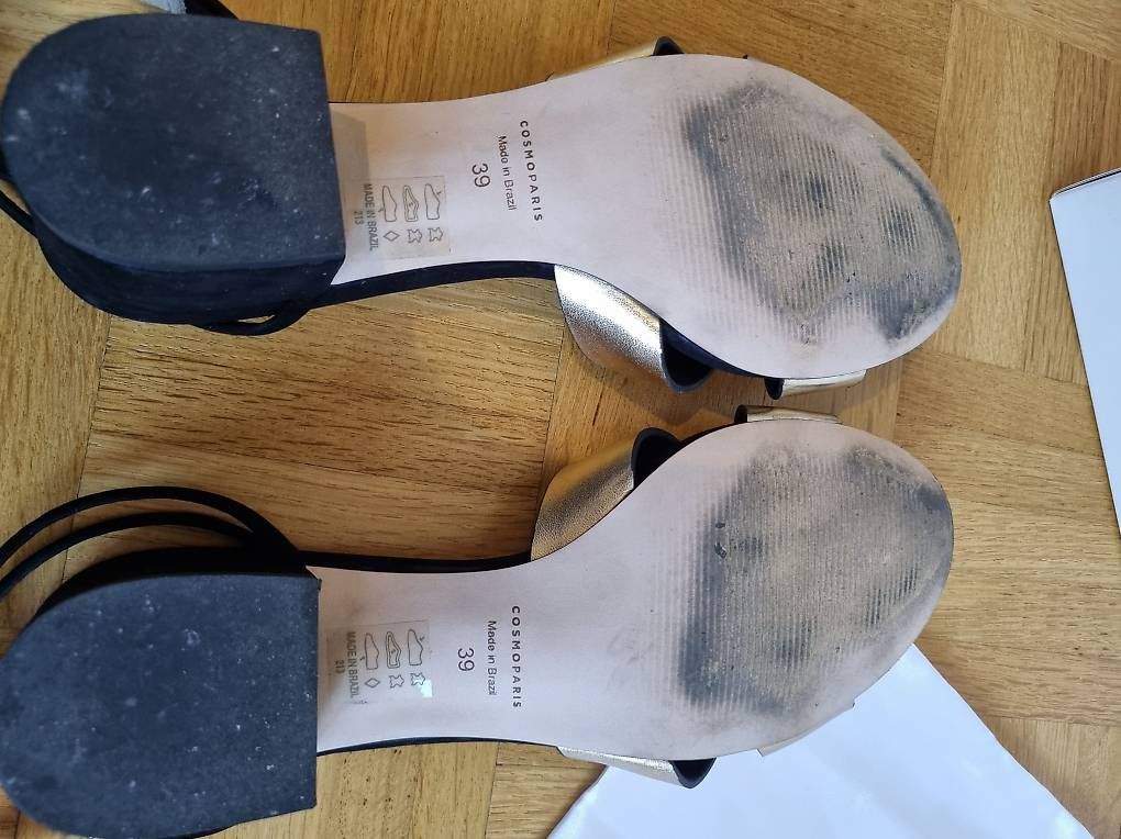 Damenschuhe: Sandales Cosmoparis Taille 39 – Gebraucht aus Genève von sab_7qj7 1