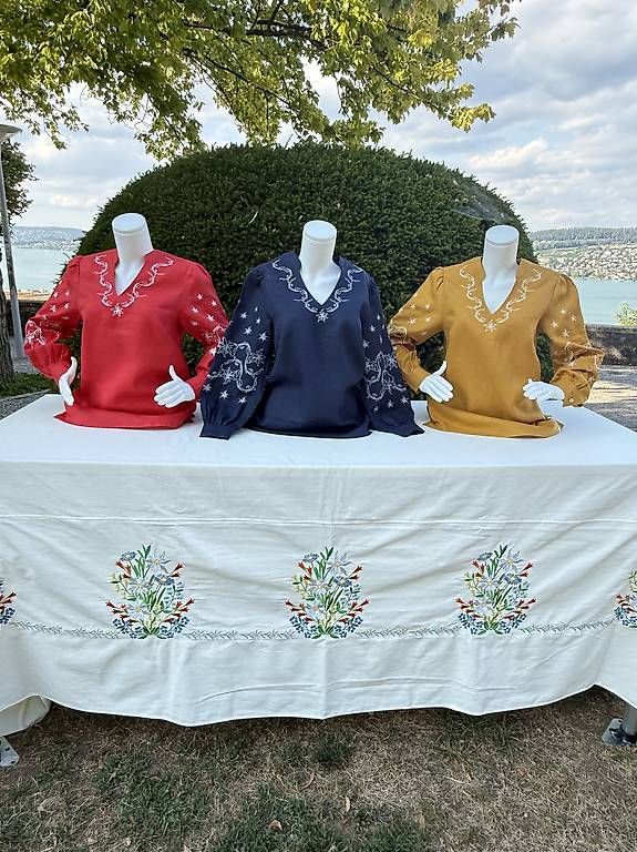 Chemisiers: Damen Leinenbluse Edelweiss Rot – D'occasion à Thalwil par han_2b8c 6