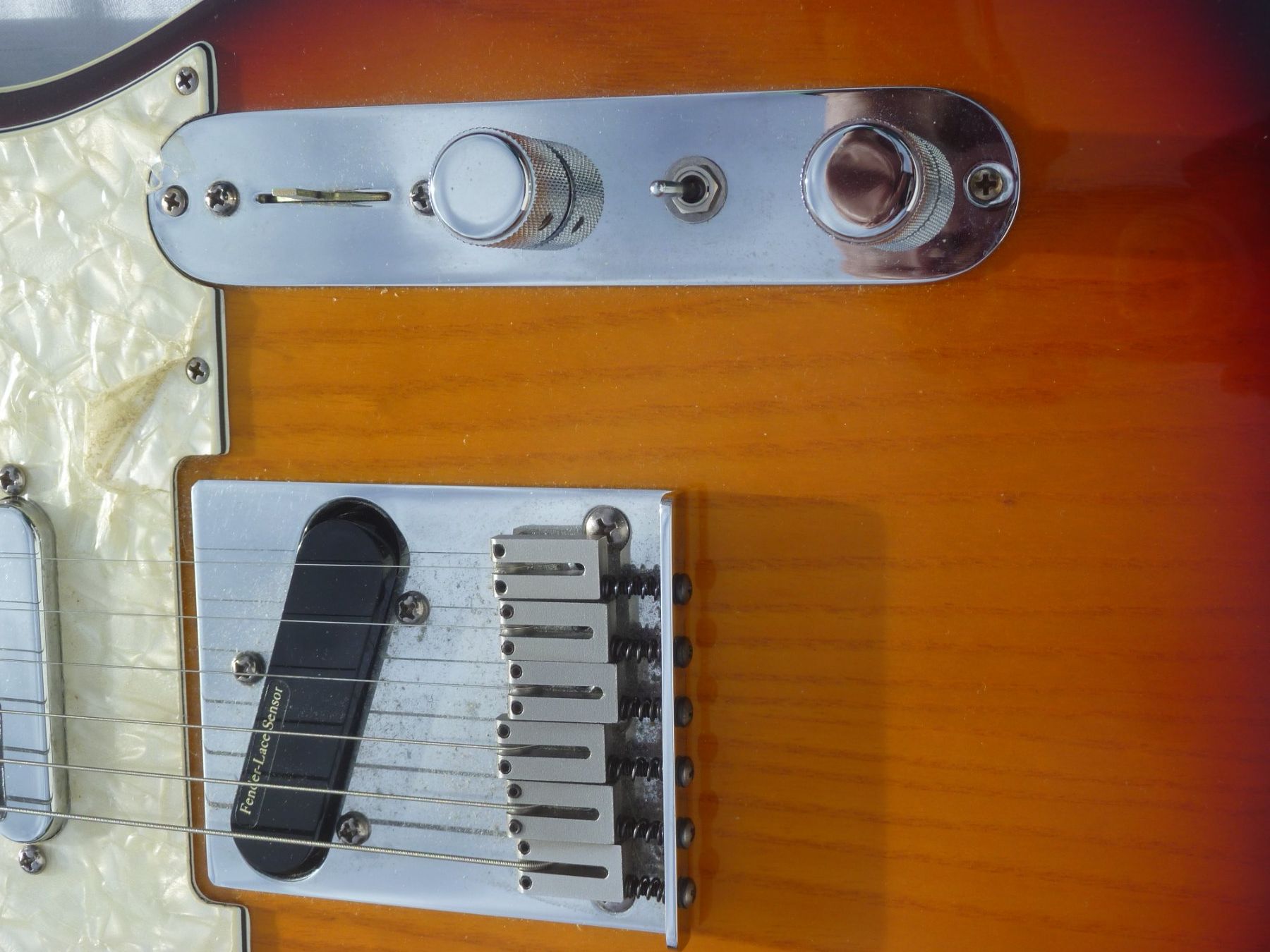 Strumenti musicali: Telecaster Plus Sunburst Bound Gitarre – Usato da Sursee venduto da Benevol 4