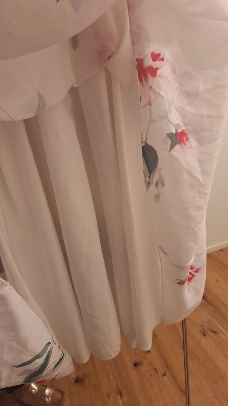 Vestiti & Gonne: 2 lang kleid  11 jahre mädchen – Usato da Schötz venduto da mar_dri 8