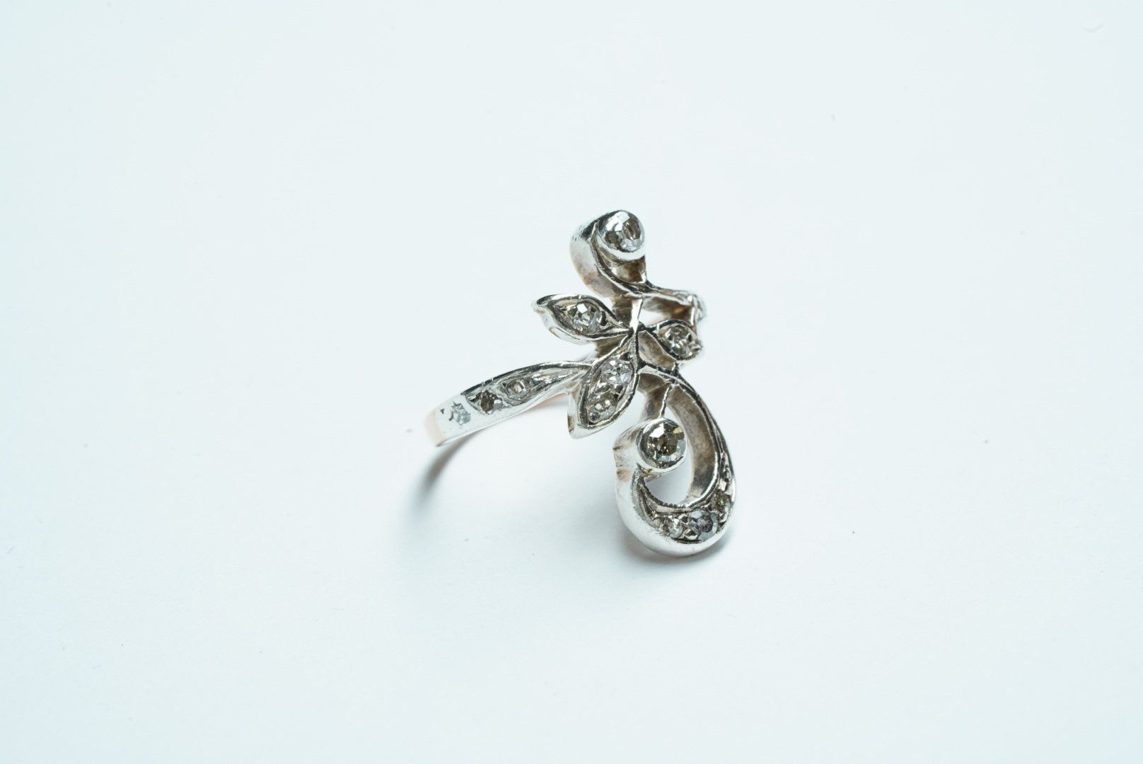 Anelli: Jugendstil Fingerring um 1905 – Usato da Bülach venduto da Re-Jewelled 1