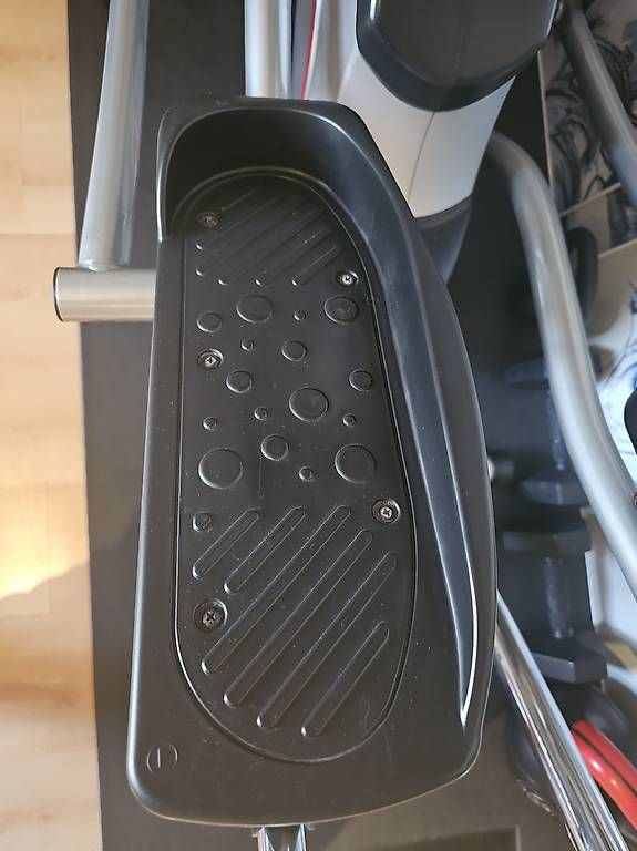 Hometrainer: Vélo elliptique MOOVYOO Red Dragon pliable  – Usato da Glion venduto da AlexFellay_1823 3