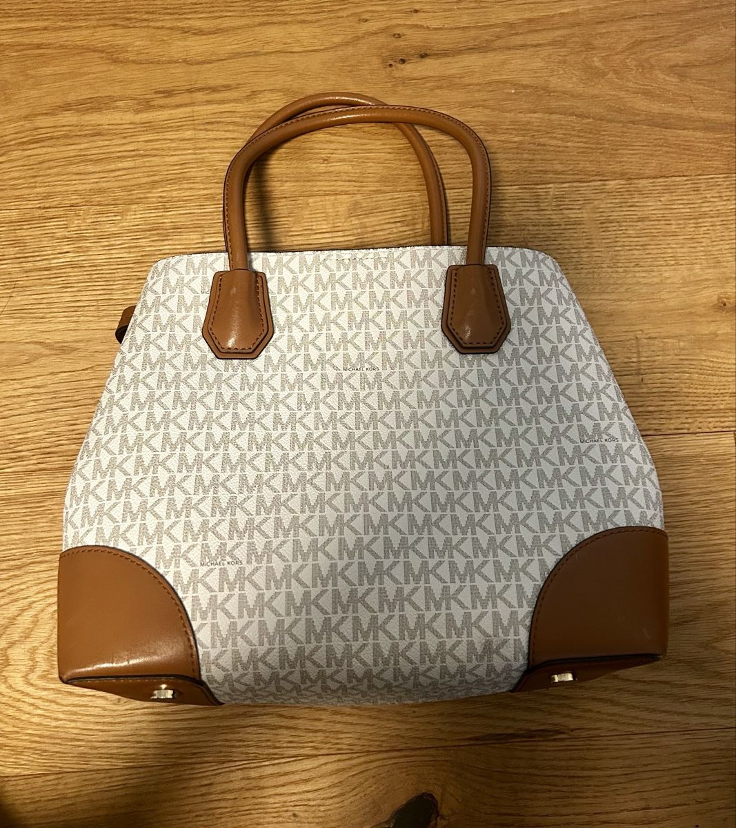 Michael Kors Borse: Original Michael Kors Handtasche – Nuovo (secondo la descrizione) da Boswil venduto da sawh18