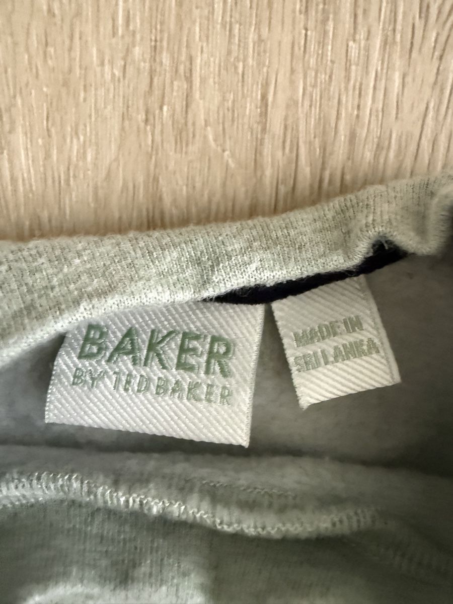 Ted Baker Lotti & Set di vestiti: Ted Baker Baby Trainingsanzug – Nuovo (secondo la descrizione) da Elsau venduto da fanni.nagy 2