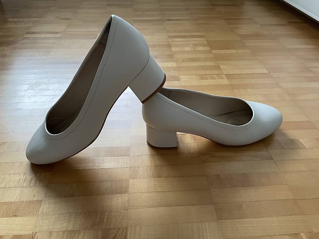 Scarpe da donna: Brautschuhe Gr 39 – Usato da Endingen venduto da andrealita1983 1