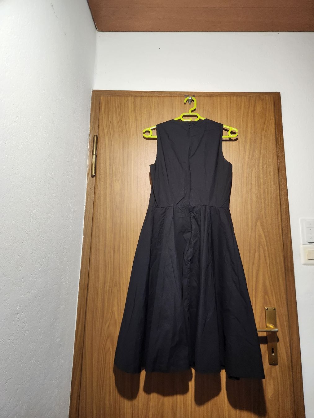 Cos Vestiti: Robe COS noire taille 38  – Usato da Niedergösgen venduto da Eva2410 2